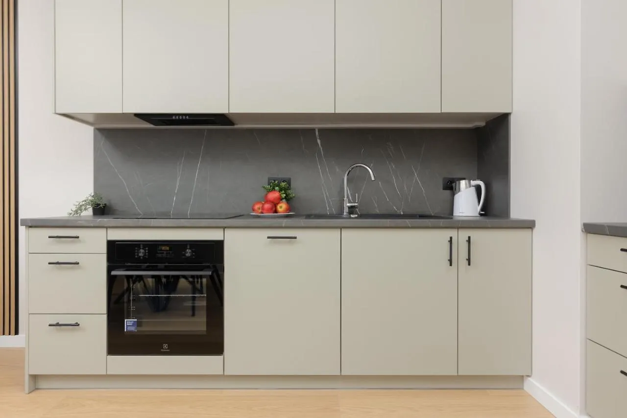 Wola Spacious Flat With Air Conditioning & Balcony By Noclegi Renters ワルシャワ 0*,  ポーランド